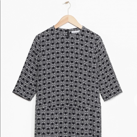 & Other Stories art nouveau pattern shift dress - Picture 2 of 5